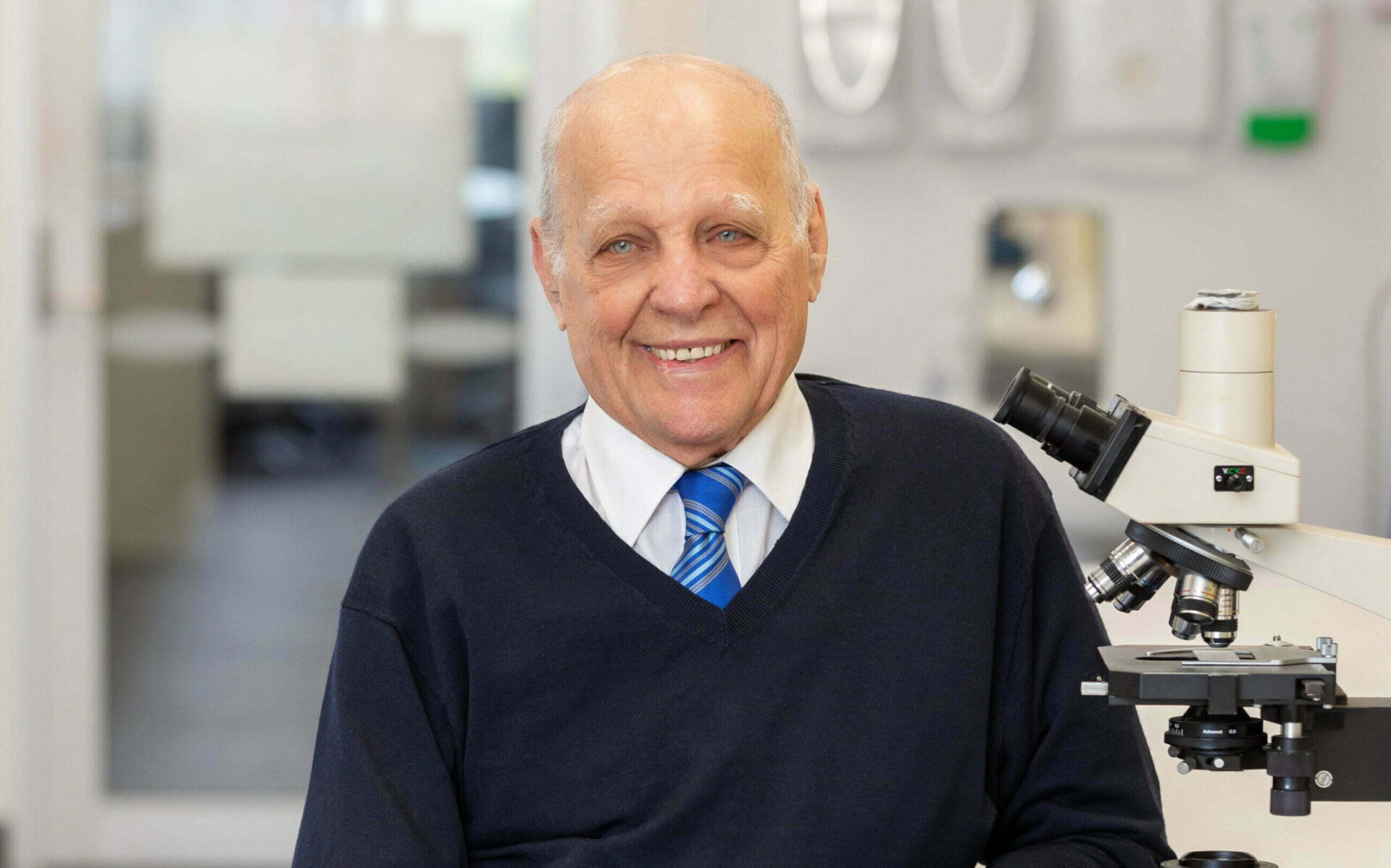 Em Prof Byron Kakulas AO in the Perron Institute lab