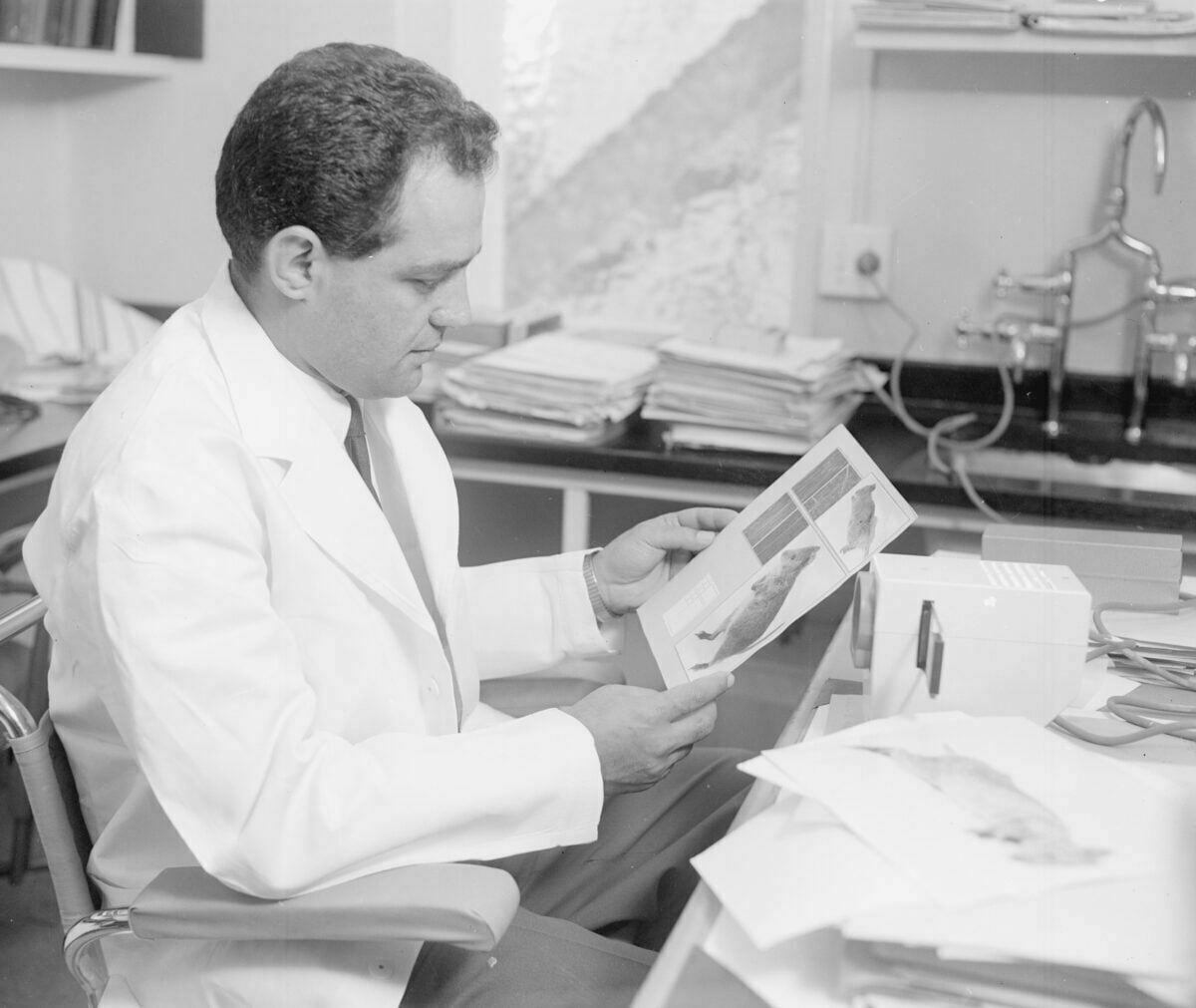 Prof Byron Kakulas black and white in the lab