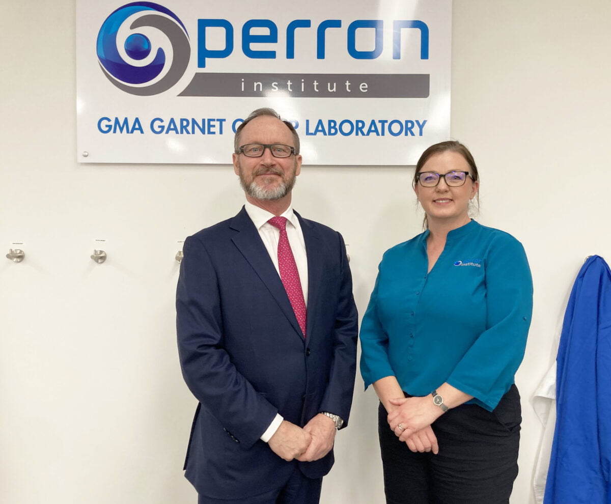 Prof Allan Kermode and Dr Marzena Fabis-Pedrini in the Perron Institute lab
