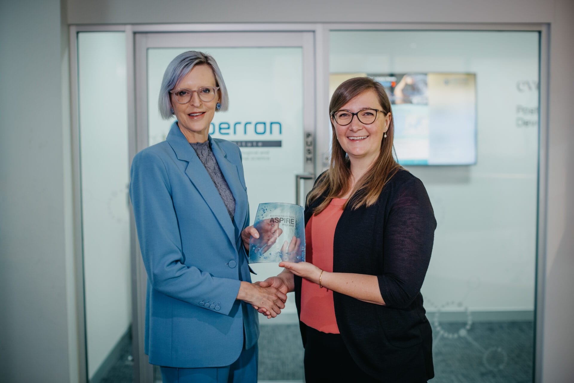 BEP_Perron Institute Aspire Award Dr Julie Brose with Dr Rebekah Puls (left) 2025